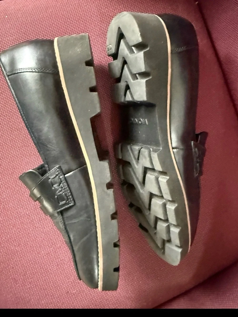 Vionic Black Leather Penny Loafers